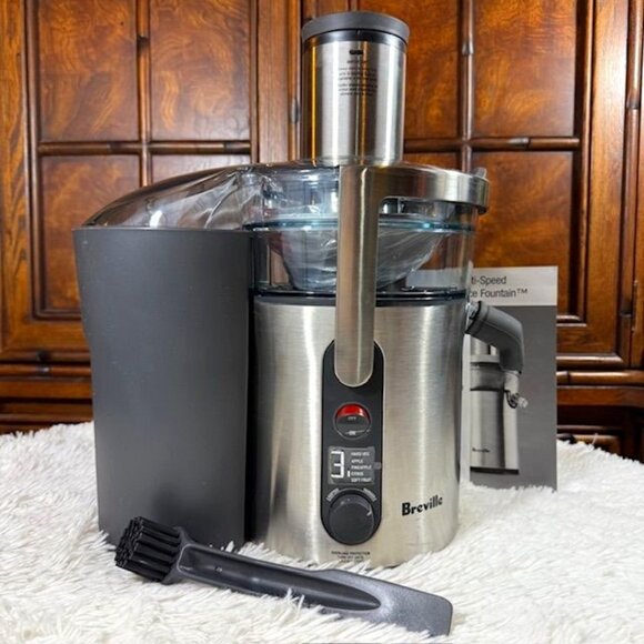 NWOT Breville BJE510XL Juice Fountain Multi-Speed 900-Watt Juicer - Picture 1 of 16